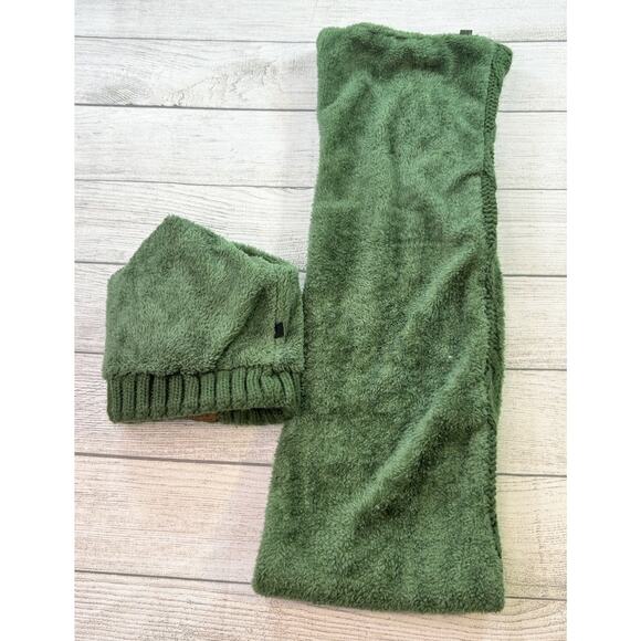 UGG Australia Knit Infinity Scarf/ Beanie Hat Set Fleece Lined Green One Size - Picture 4 of 4